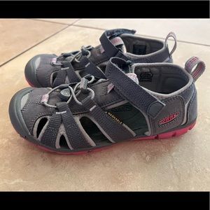 Keen Sandals Girls Size 1